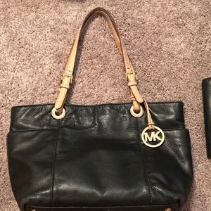 Michael Kors Jet Setter bag